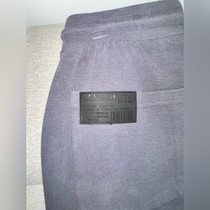Light grey/blue men’s Alphalete joggers